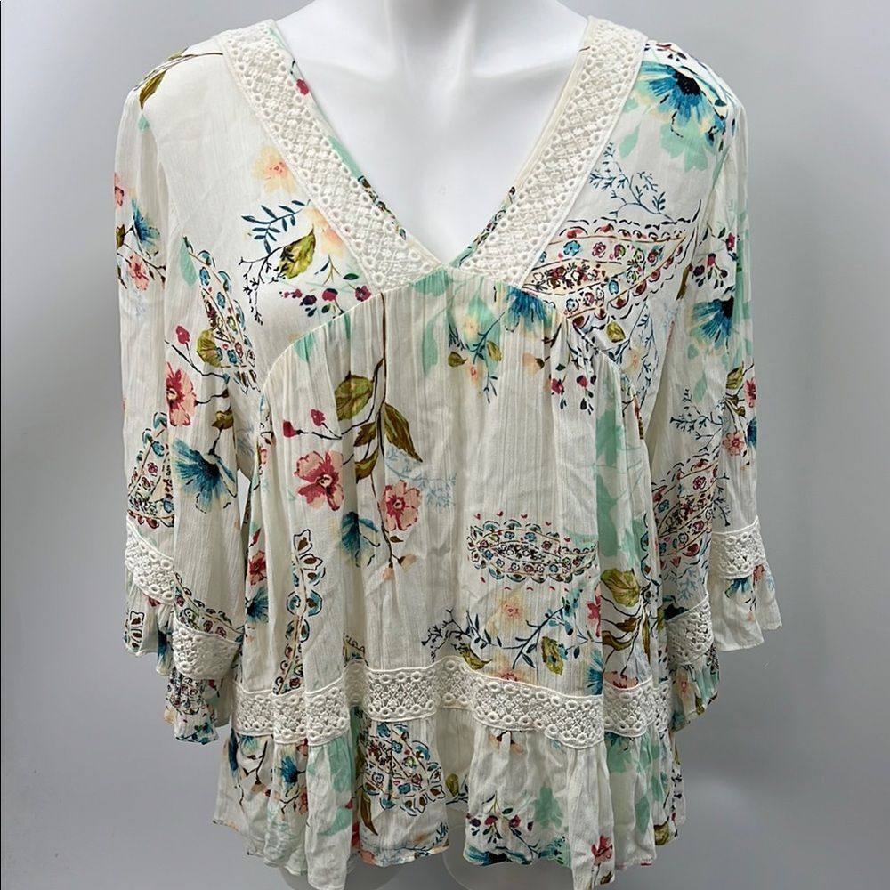 DR2 White and Pink Ruffled Floral Blouse 3/4 Sleeve